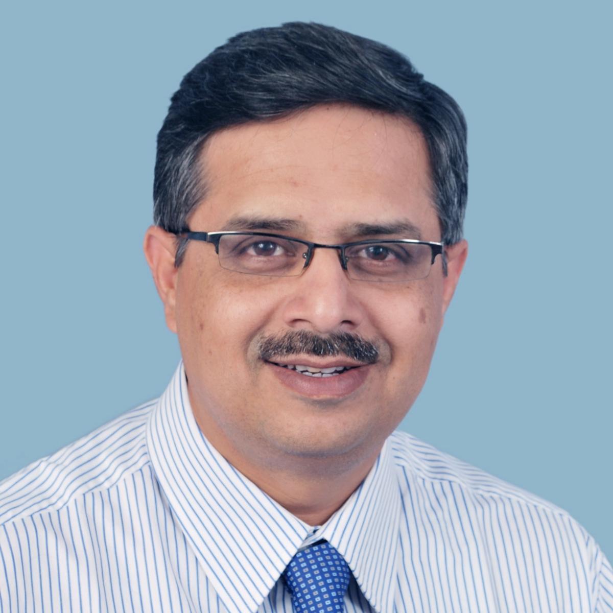 Orthopedic Surgeon.
Speciality Paediatric Orthopaedics.
Special interest History