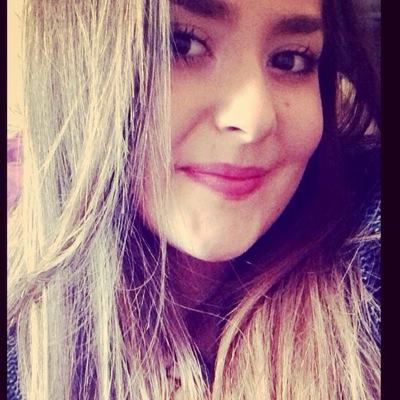 La Femme qui dit que les Hommes sont tous pareils, ne veut pas dire qu'elle les a tous essayer mais que pour elle, l'Homme qui l'a trahie était le monde entier.