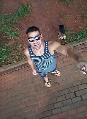 Menino 23. tarado, safado gostoso. hehe....