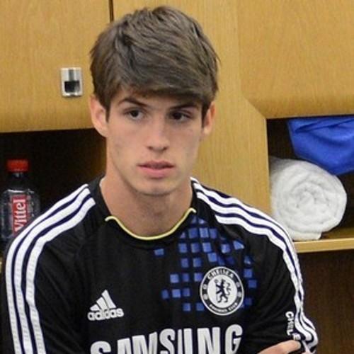 Amor ❤ Lucas Piazon além de ser apaixonada por 5 Seconds of Summer ,Fly,One Direction,Austin Mahone,Justin Bieber ,P9,Ellie Goulding,Ariana Grande,Dulce María