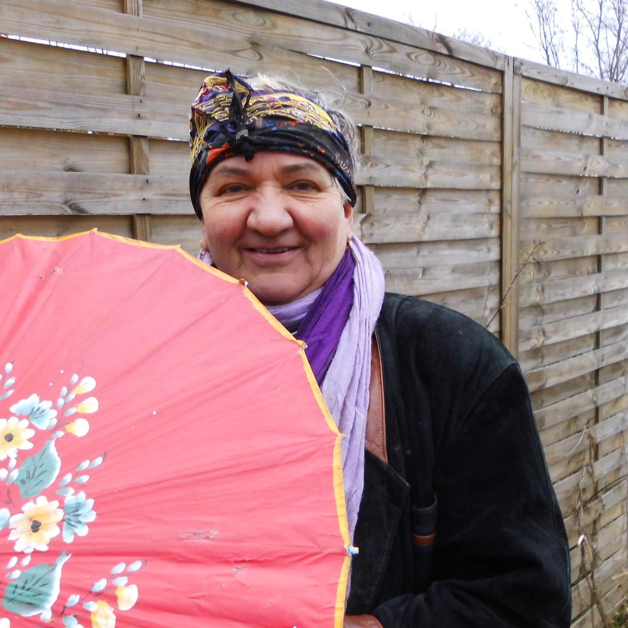 Pettyes7Galac's profile picture. 