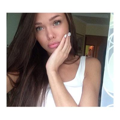 skye rosato: fc- natalie and mara