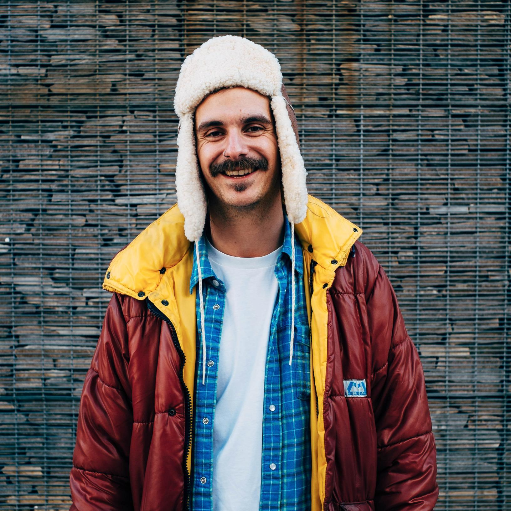 arnaldo1984's profile picture. Done some....need to do a hell of a lot more.