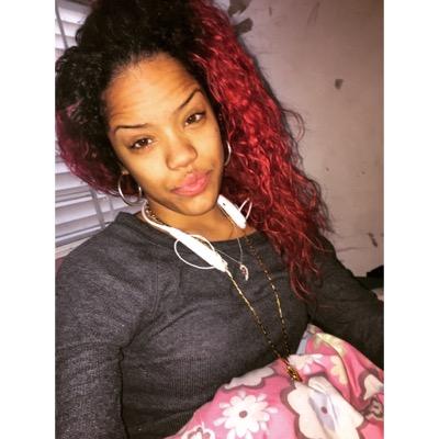 21 LESBIAN HARD WORKING WOMEN ‼️ MOTHER TO TWIN BEAUTIFUL GIRLS ❤️ SHOW LOVE AND FOLLOW ME FOLLOW ME ON IG IF_LOOKS_KILLX