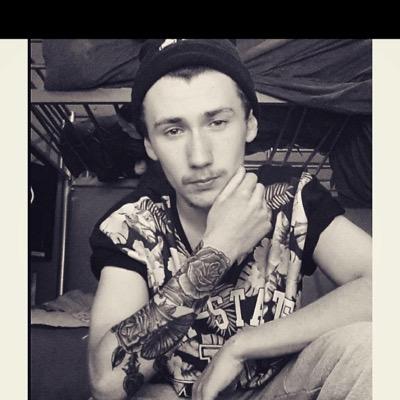 yo guys! what you saying? im on that Facebook thing and i want all off you guys to help me HIT! 1,000 likes it will mean alot .. I do funny videos and etc ⬇️⬇️