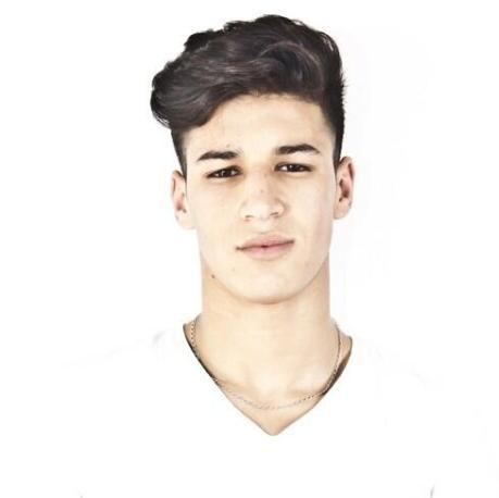 SOY UN CLUB FANS DE @Adilkoukouh
