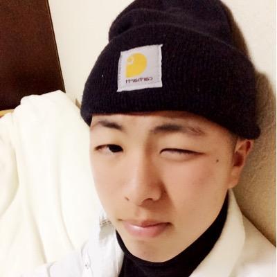 16歳なのでLINEのQRコードかカカオのIDもらえたらうれしーです^_^♡
友達募集中です！よければフォローしてください！絶対フォロバします^_^