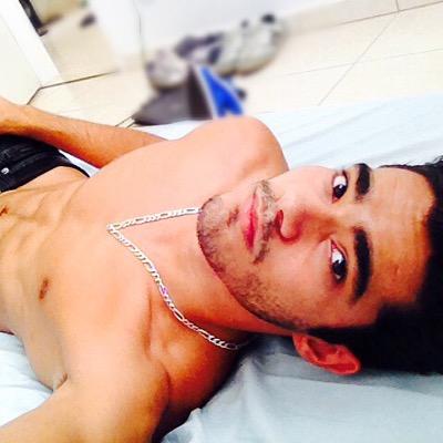 Mg : Uberlândia 
Cabeleireiro em Evaldo Faria
WhastAap (34)92720690
Instagram : douglasdfaria  .