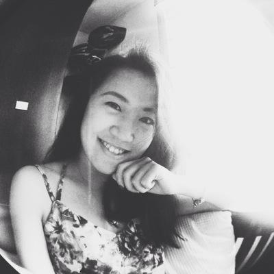 buttercupponyy's profile picture. All good things are wild & free ∞