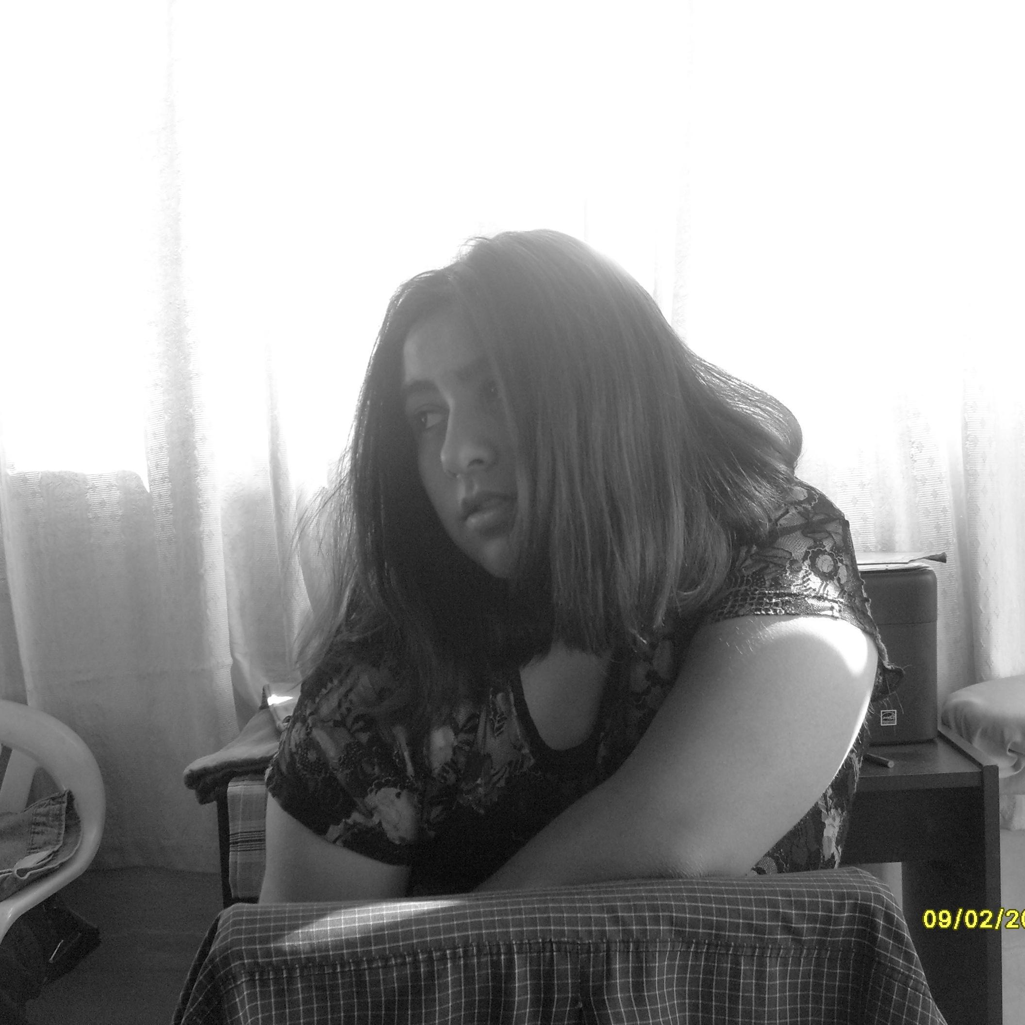 Florenciamuzza's profile picture. Amo a ONE DIRECTION son Todo igual q AMO  a Ed Sheeran a Demi Lovato a a Austin Mahone a Cher Lloyd a Justin Bieber y a Miley Cyrus y obvio a 5SOS ♥