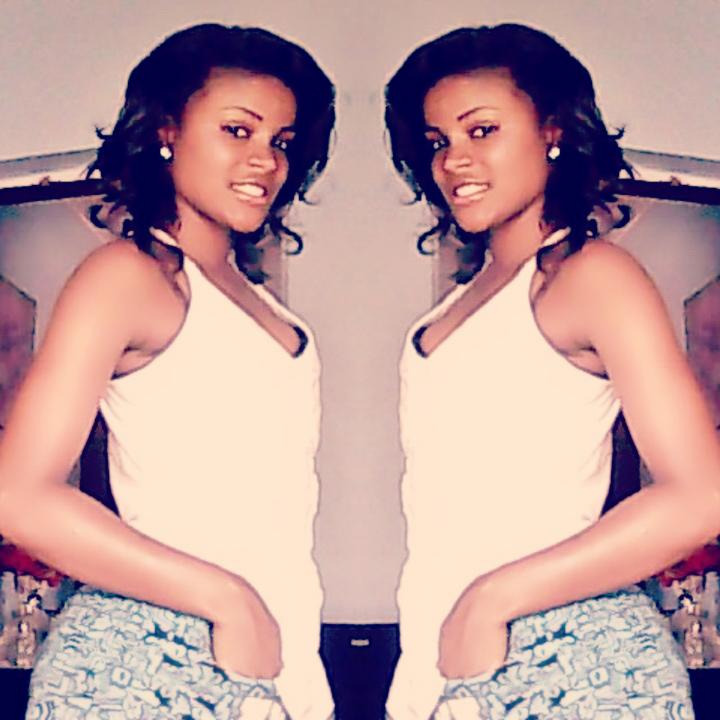 bookworm...video gamer..pssh fuq a bio ya man #real_yaadie