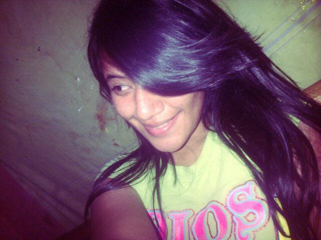 Vivo por y para el Rey de Reyes  Jesucristo Te Amo Dios solo a ti yo rendire mi vida :)