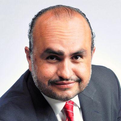 Ingeniero en Sistemas, MBA. Profesional de teconologias de información, especialista en Outsourcing.
