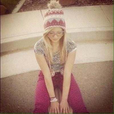 Cassy_baby_'s profile picture. I have nobody to trust because they will just break it