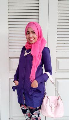 a daughter, sister, friend, girlfriend. Good accounting, good wife & good mom wanna be :)