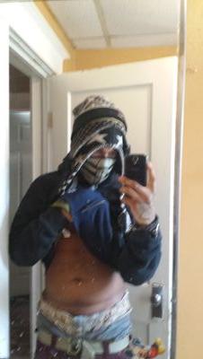 I jus be cool in lookin for bord hoes daht watch porn o's and think about me more den dey look at dey phone