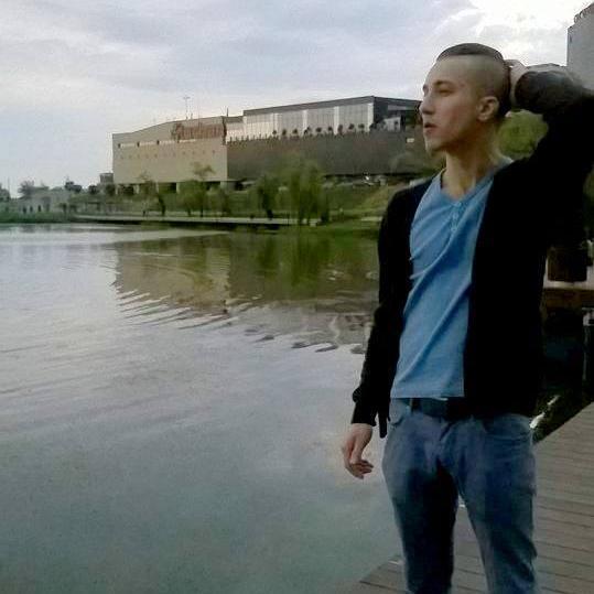 Eu_Andrei_'s profile picture. 