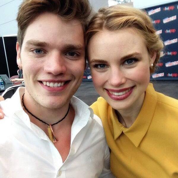 Dominic Sherwood Lucyfrydominics Twitter