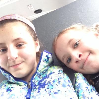 ZoeyZoey124's profile picture. live love life