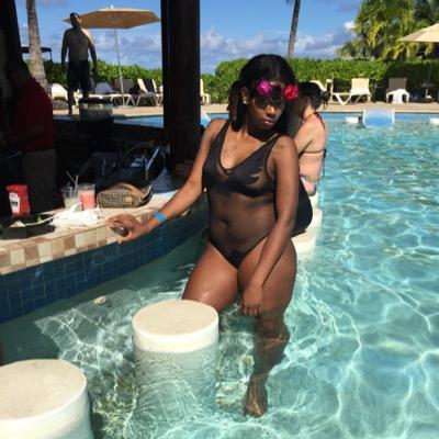 im just a mother who love to eat and travel