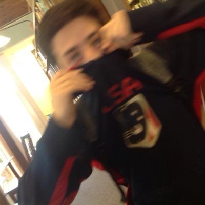 YaBoyDPont's profile picture. 