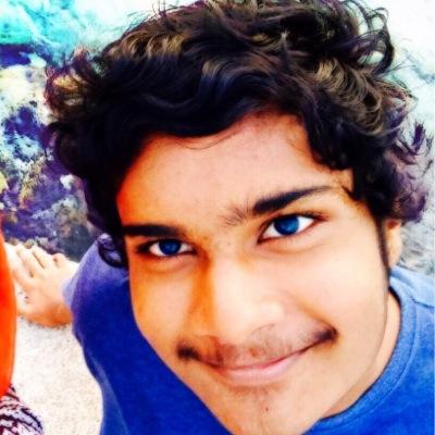 EmanAzeez's profile picture. just A guy From Maldives ✌️