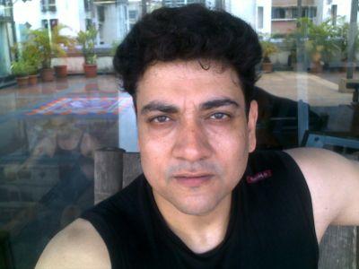 actor anchor influencer media man  !