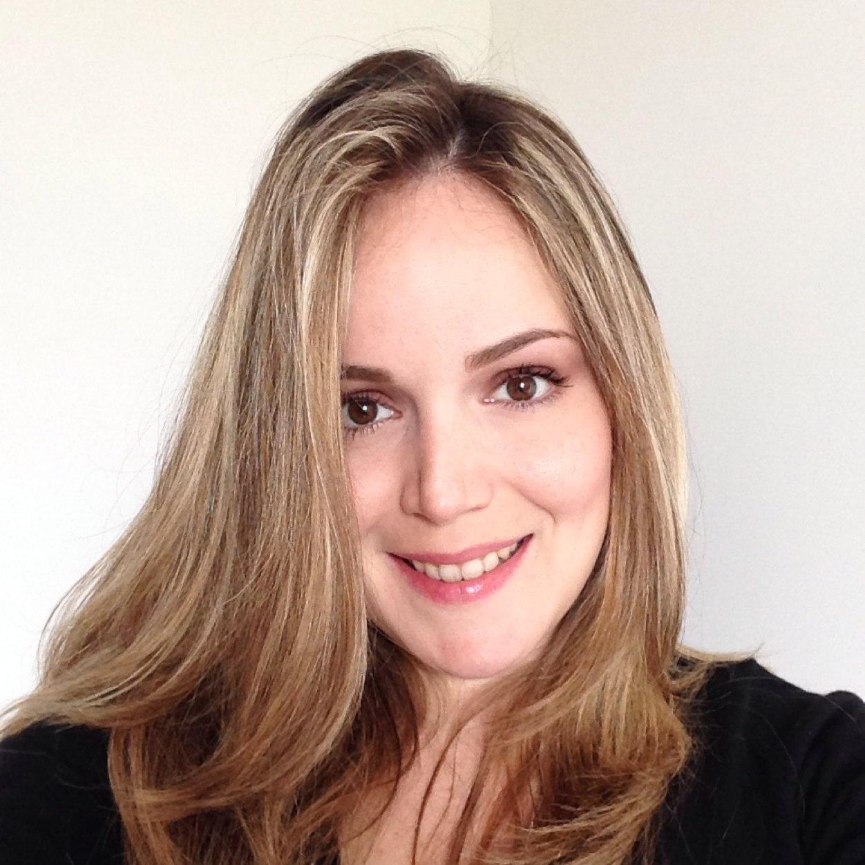 Orgullosa venezolana, periodista, demócrata, con la fe en que muy pronto Venezuela será libre y próspera!
