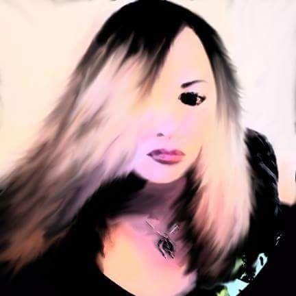 JenBouche's profile picture. Searching for myself, if you find me please bring me home.