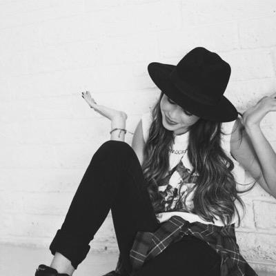 spicysuspense's profile picture. well isn't that special?