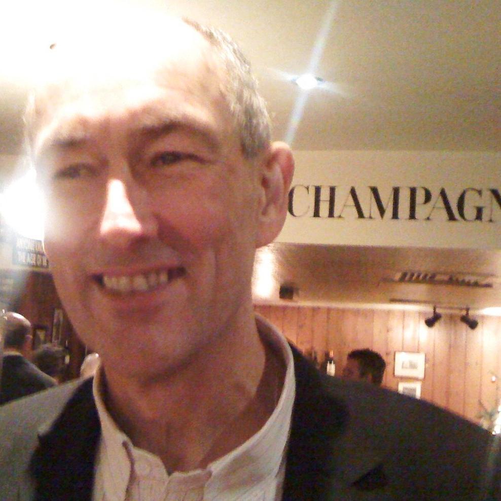 Paulinglass's profile picture. 