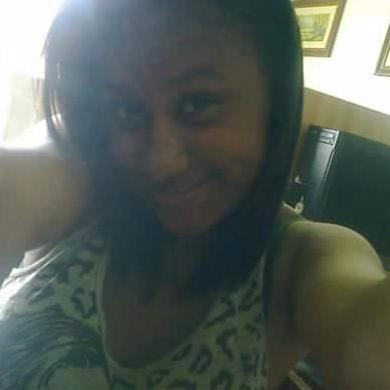 Taciane19taci's profile picture. 