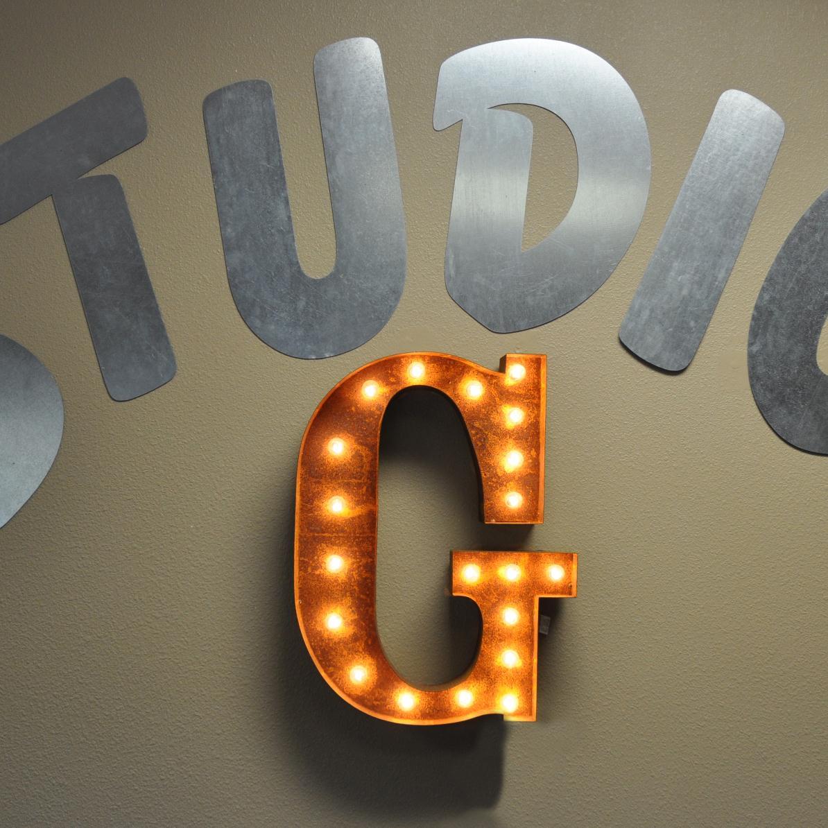 Rockitmanradio's profile picture. Internet radio station with everything from classic rock, Americana, Rockabilly, to new rock and roll!  Special emphasis also on up up & coming artist.