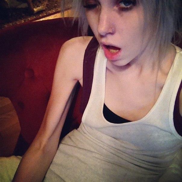 [ TRIGGERING ] pro-HAES | bulimia/bpd | height: 5'10 | cw: 80kg | gw: 50kg