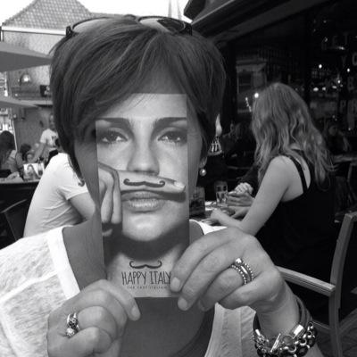 olgastorimans's profile picture. Kijk niet achterom....dan sta je met je rug naar de toekomst.