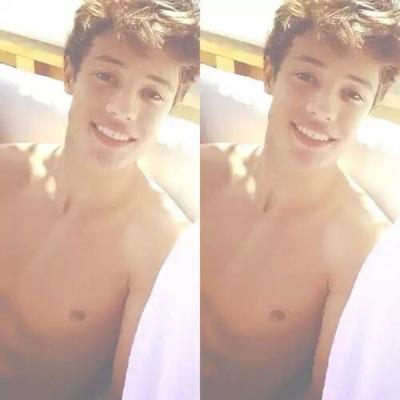 its free follow from @GRIERFX ☺☺ no need to follow this acc xx