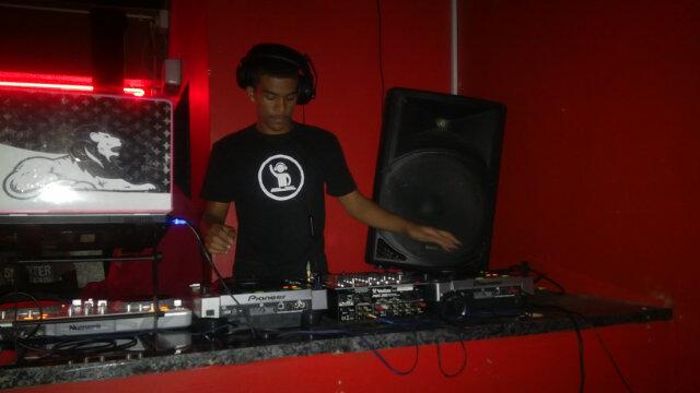 @UDGProductionz Member           __________Bookings__________      2B84E0C9 shadleyfredericks07@gmail.com