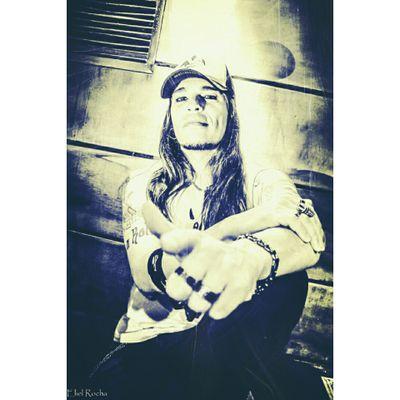 Vocalista e guitarrista da banda JOWKER'Z