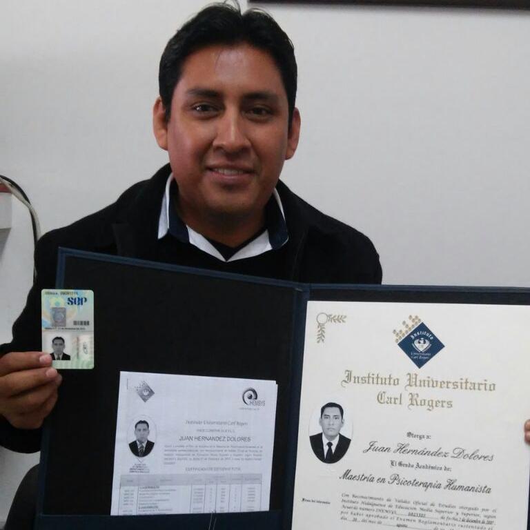 Lic. En Psicología por el CUVAQH Sistema UNAM-SI  Master en Psicoterapia Humanista por el IUCR Pachuca Diplomado en Psicoterapia Breve Sistémica: UNE Tampico