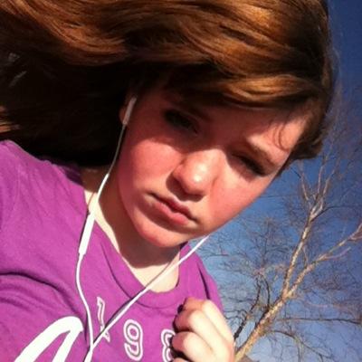 HAII!! :3 im board how ya doin i kinda dont care tho :)