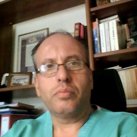 eliaskarag's profile picture. Ιατρός Χειρουργός, φίλος της Εθνικής Ελλάδος και του Θρύλου.