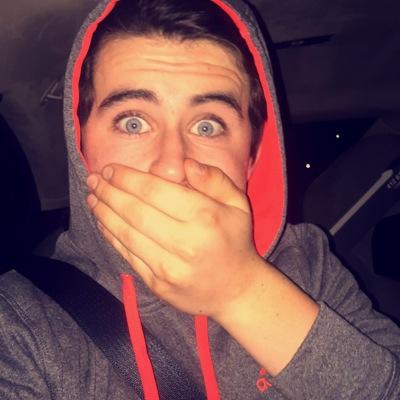 turn @worksnash 's notifications on and be active cause she dm some active followers during the day