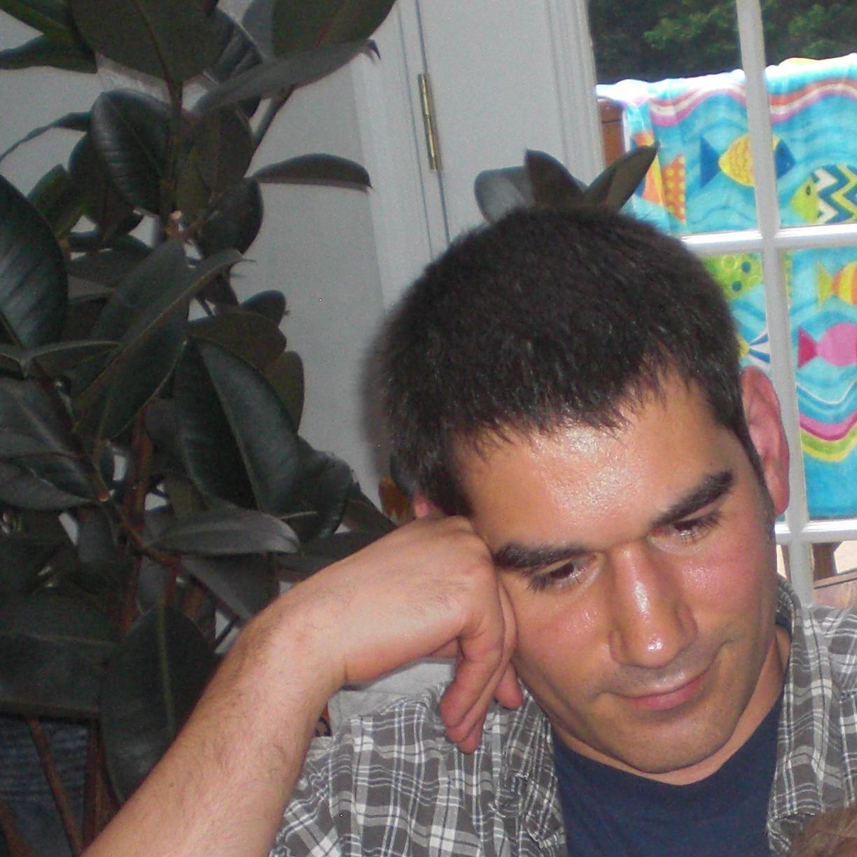 BS Electrical Engineering, MS/PhD Comp Sci.  Thinker, programmer, idealist, parent, artist (slightly)