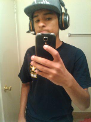 Epsilon_Apathy's profile picture. |If only the duck next door knew|i want to play competitive cod for a living to prove my mum wrong|i sound scottish when i rage| GT:Epsilon_Apathy