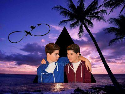 gemeliersdjom12's profile picture. -GEMELIERS POR ENCIMA DE TODO.
-DANISÚ♡♡
INSTA:NATA_RUIZ_OM
MURCIANA☆
LIDIA#12[MMC♡]
POLA♡♡GEMME
