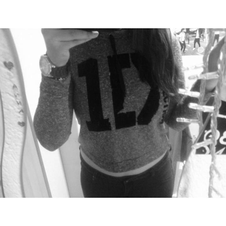 M.C.L.A.♥ GREECE  5 SECONDS OF SUMMER ♥  ONE DIRECTION ♥