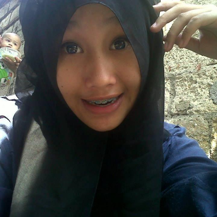 Simple Girl :) ♥  l Keep running. But if you're tired, look back. There was me who was always waiting for you :)