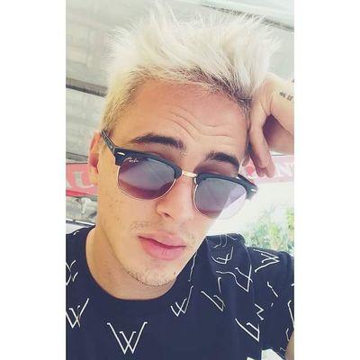 eternalfly_'s profile picture. 1/3  ♥