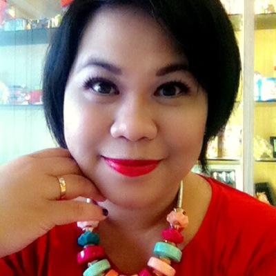 penyiar radio, trainer, guru & sekretaris :)