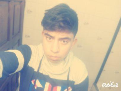 Me gusta el futbol, conocer personas hacer amigos (as) salir a molestar con mis amigos y hermanos .